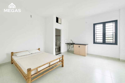 PHÒNG CỬA SỔ TRỜI FULL NỘI THẤT GẦN NGAY ĐẠI HỌC NGUYỄN TẤT THÀNH