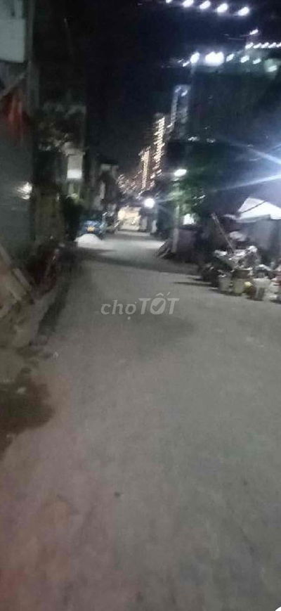 BÁN ĐẤT TẶNG NHÀ  TRUNG TÂM HÀ ĐÔNG – VỊ TRÍ ĐẸP – GIÁ NHỈNH 7 TỶ