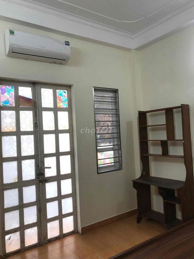 phòng trọ đủ nội thất ĐHNL có ban công ngõ 169 Hoàng Mai
