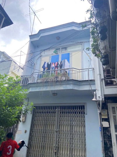 NHÀ 30m2 CHỈ 4,3 TỶ NGAY GIỮA BÌNH THẠNH