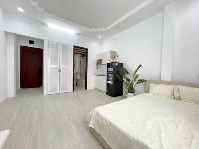 Trống 1 phòng studio ở Trần Hưng Đạo