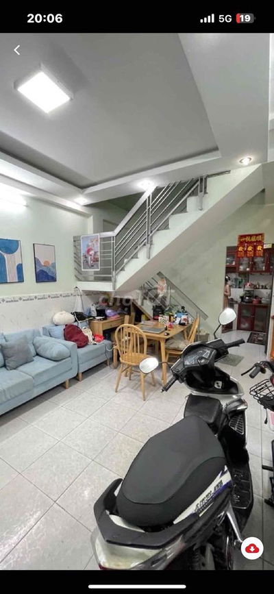 Hẽm 4m thông Phú Thọ Hoà 4x10( 40m2). 2 tầng BTCT.