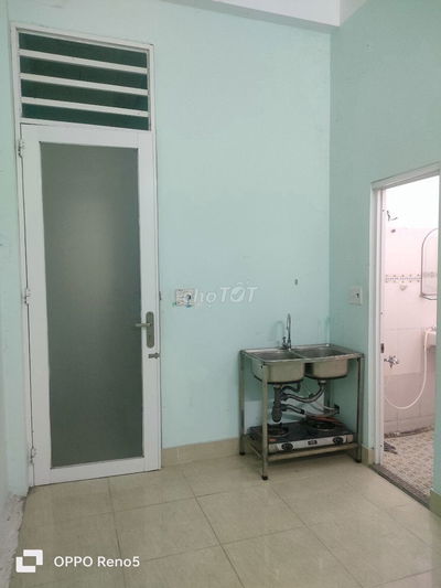 2 triệu/tháng. Phòng trọ mới xây, sạch sẽ, an ninh tốt.