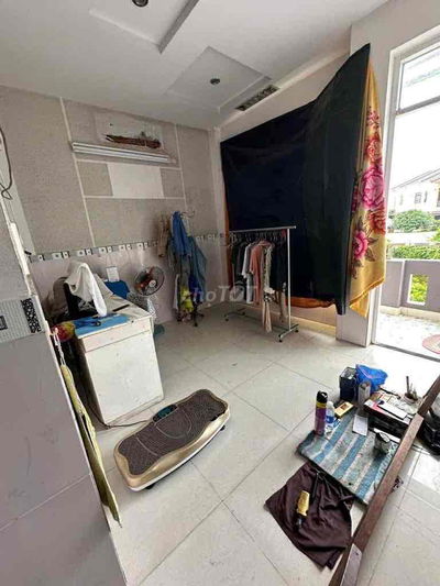 NHÀ ĐẸP 4X12 3 TẦNG CHỈ 4,3 TỶ