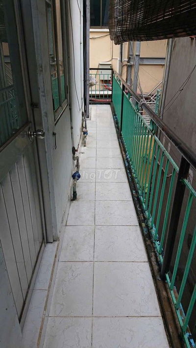 PHÒNG TRỌ SINH VIÊN ĐƯỜNG D5, SAU ĐẠI HỌC NGOẠI THƯƠNG 16m2 2tr4