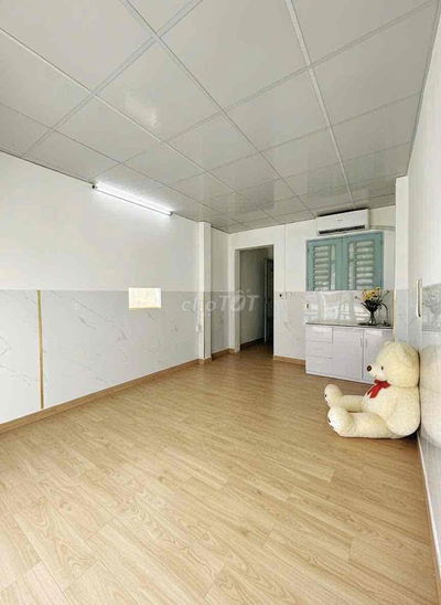 TRỐNG 1 PHÒNG NGỦ ĐỦ NỘI THẤT CÁCH HỌC VIỆN HÀNG KHÔNG 10 MÉT