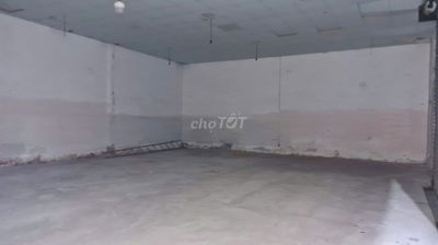 HXT Hồng Bàng - 30x10m - Nhà trống suốt - Sát MT Giáp Q5, Q11