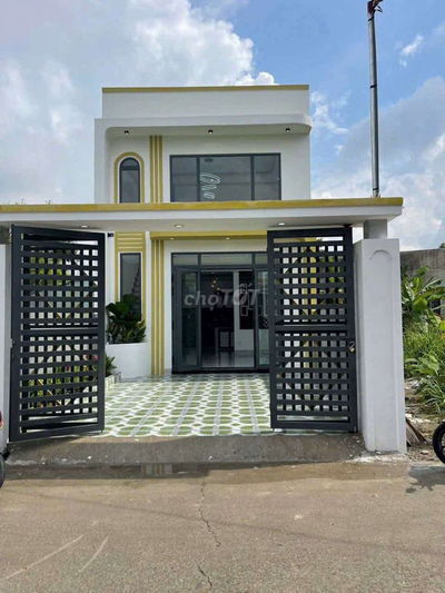 Nhà đẹp gác lửng chánh phú hoà diện tích 150m