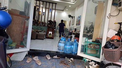 Nhà Gác Đúc còn đẹp 4,25x17m Sổ 75m2 MT nhựa 10m thông gần đg Hà Đặc