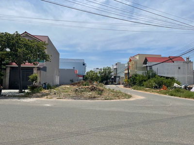 Góc 2 mặt tiền Nguyễn Văn Linh TP.Phan Thiết 162m2(7mx30m) Full thổ cư