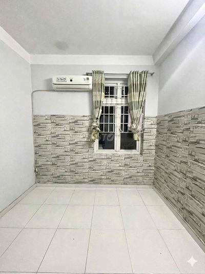 Phòng trọ full cửa sổ, máy lạnh, gác, sạch sẽ thoáng mát