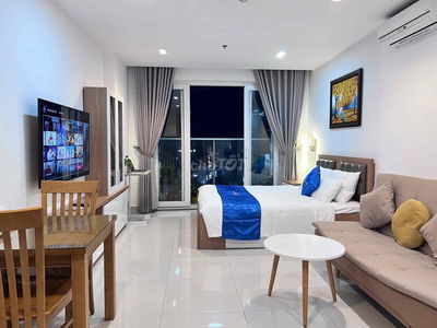 Bán gấp căn officetel Sky Center 5B Phổ Quang, Dt:36m2-giá bán:2,8 tỷ