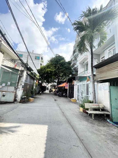 SHR- XE HƠI ĐỖ CỔNG -4 TẦNG - 4x15 -NGAY KHU TÊN LỬA - CHỈ 6.2 TỎI