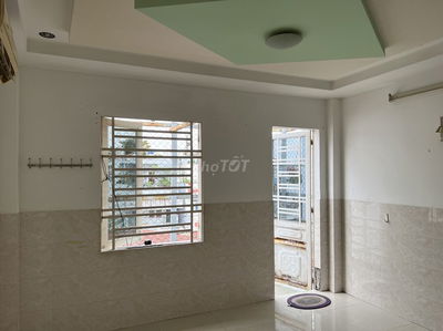 Phòng trọ an ninh gần CV Làng Hoa