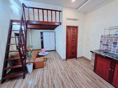 Phòng có gác đầy đủ nội thất ngay Lê Văn Việt, khu CNC, ngã 4 Thủ Đức