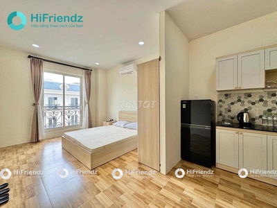 CHDV CAO CẤP 1PN BAN CÔNG GẦN GIGAMALL