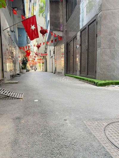 [ĐẦU TƯ] Hoàng Quốc Việt 35m2*5T, MT4m ngõ đẹp, cách phố 50m, 7.5 tỷ