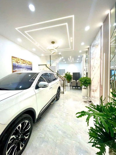 Nhà 2 tầng xe hơi ngủ trong nhà kế trung tâm 4.48 tỷ