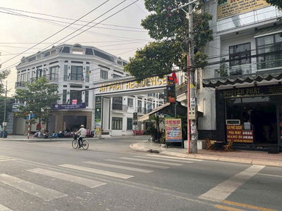 LÔ ĐẤT ĐƯỜNG NHỰA NGAY CHỢ TÂN BÌNH DĨ AN CẦN BÁN GẤP