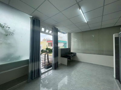 Căn hộ ban công thoáng mát DT 5x6m