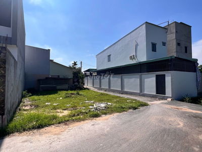 CHÚ 3 BÁN GẤP 168M2 ĐẤT 2 MẶT TIỀN 580 TRIỆU SỔ HỒNG RIÊNG