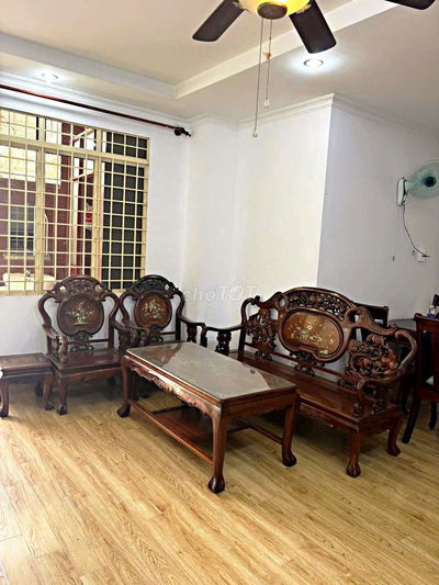 CHO THUÊ CHUNG CƯ 2 PHÒNG NGỦ 2WC -80M2- CÓ THANG MÁY