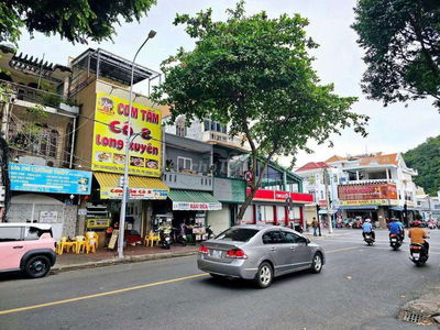 Bán nhà mặt tiền đường Nguyễn Trường Tộ