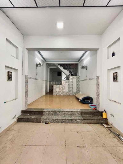 BÁN NHÀ GẦN MẶT TIỀN - HẺM XE TẢI- NGAY TRUNG TÂM KHU BÀU CÁT - 4,9 x