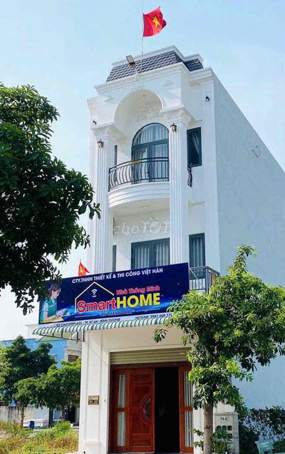 cần bán căn nhà 1 trệt 2 lầu dt 60m2 tp dĩ an full thổ cư