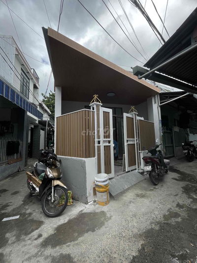 LÔ GÓC 2 MK NHÀ  MÊ LỬNG 2  NGỦ 2WC GẦN CHỢ TRƯỜNG PHƯỜNG CẦU QUAY