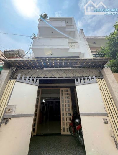 [ĐÓN ĐẦU METRO] Bán nhà 89 Nguyễn Hồng Đào [4.5x17m] - 4 Tầng mới đẹp. Giá chỉ 12.4 tỷ tl