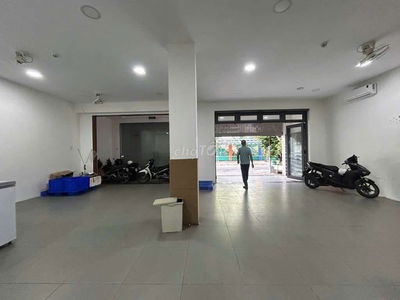 Bán toà nhà văn phòng 10*20 KC 4 tấm