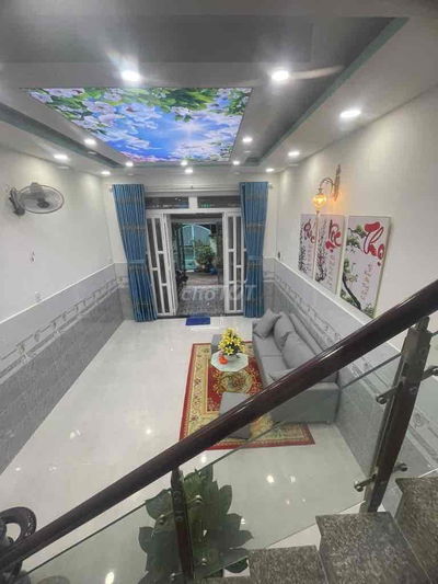 NHÀ MỚI Ở NGAY 64m2 HẺM 3 GÁC, 2 TẦNG, GIAO NGAY NGÃ TƯ LÊ ĐỨC THỌ