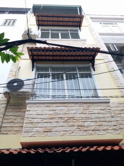 NHÀ BÌNH THẠNH 4 PHÒNG 6WC - CÓ MÁY LẠNH