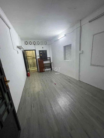 cho thuê nhà nguyên căn. 2pn1wc Tô Hiến Thành Q10