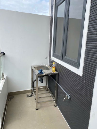 Cho thuê căn hộ dịch vụ có lối đi riêng, toilet trong phòng!!!