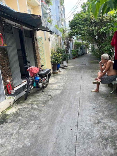 Bán nhà 4 lầu mới toanh F5 Q8