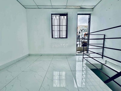 Cần chuyển nhượng nhà tặng 1tr đang thuê miển phí rác wifi cực mạnh