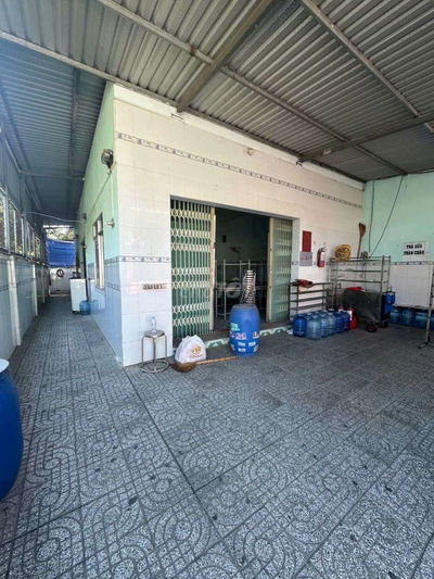 Cho thủe kho sạch gần nga, 3 cây điệp