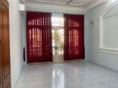 PHÒNG NỮ CHO THUÊ - 3.8TR/THÁNG - TRUNG TÂM PHÚ NHUẬN - CÓ MÁY LẠNH