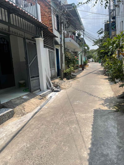 Bán nhà 1 trệt 1 lầu gần Man Thiện quận 9 cũ