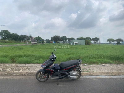 Bán Gấp Đất Lai Uyên Bàu Bàng 300m2 giá 450tr.Xây trọ cho thuê được