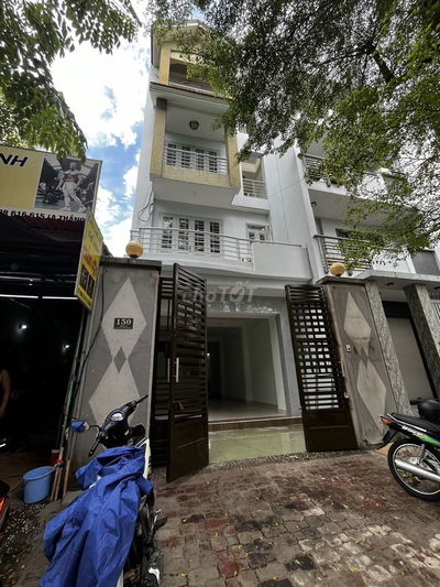 Nhà mặt tiền 150m2, 4 lầu, 5 phòng ngủ, Võ Thị Nhờ, KDC Nam Long, Q7