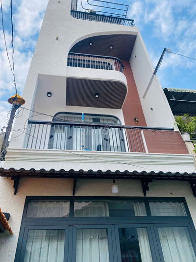 LÊN SÓNG NHÀ PHỐ HXH ĐƯỜNG QUANG TRUNG, P8, GV, HCM 4X17M 4PN 8.25 TỶ