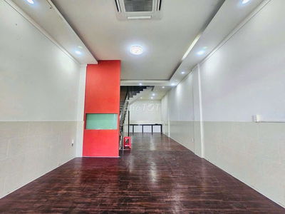 Cho thuê nhà ở và mặt tiền kinh doanh