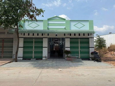 Bán Dãy Trọ 300m² Bến Cát – Gần KCN Bầu Bàng – GIÁ CHỈ 1.35 TỶ