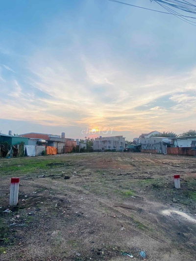 MặtTiền NguyễnHữuCảnh BìnhNhâm 5x24 Dt 122m2