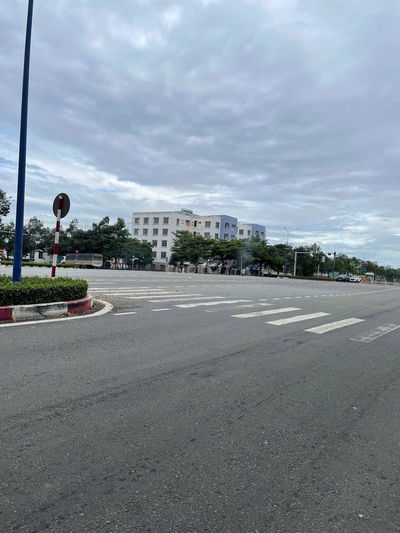 CHÍNH CHỦ KẸT TIỀN SANG GẤP LÔ GÓC 600M2 MT CHỢ 16 PHÒNG TRỌ SÁT KCN