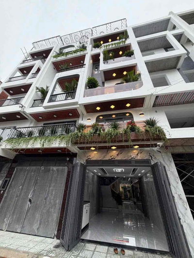 Dãy Nhà Phố 30 Căn, Full Nội Thất CC, HXH 8M Nhựa. Thương Lượng Mạnh