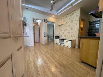 chính chủ cần cho thuê căn hộ cc 50m2 có thang máy